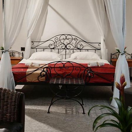 Hotel Plzensky Dvur Frýdek-Místek 外观 照片