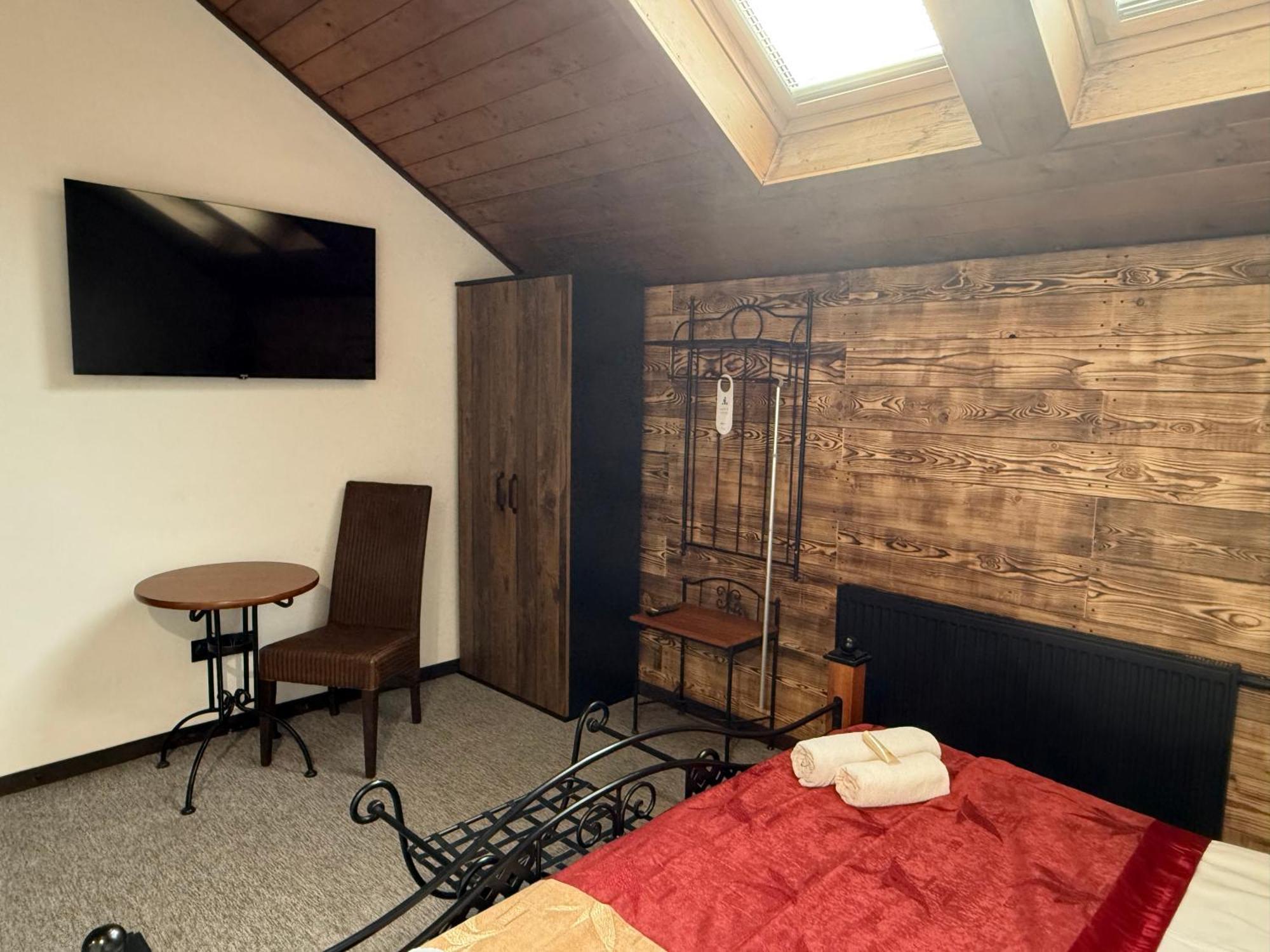 Hotel Plzensky Dvur Frýdek-Místek 外观 照片